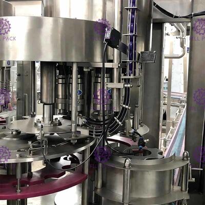 2L Maszyna do butelkowania wody mineralnej 3 w 1 Monoblokowa linia do napełniania butelek PET 4000BPH dostawca