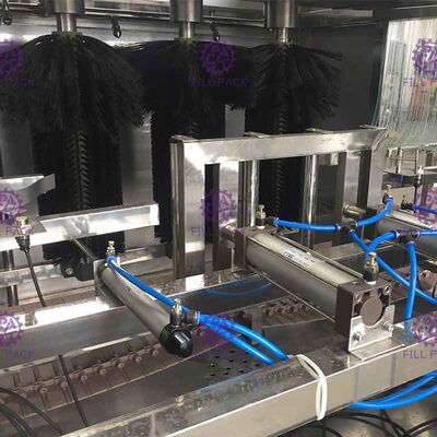 Nanfang Pump 300 BPH Maszyna do napełniania 5 galonów dostawca