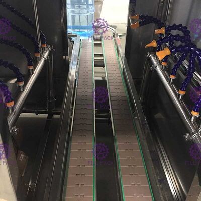 Linia podwójnych uchwytów na butelki 300BPH 3-galonowa maszyna do napełniania dostawca