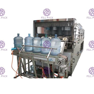 5000 * 2300 * 1800 mm Monoblokowy sprzęt do napełniania galonów dostawca