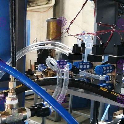 3 galony 5 galonów 10 litrów 15l 20l 120bph Półautomatyczna maszyna do wydmuchiwania butelek dla zwierząt domowych dostawca