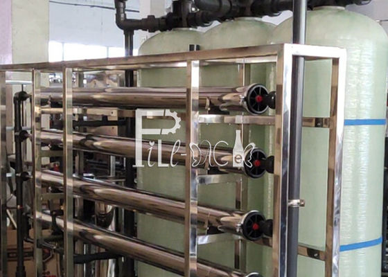 Woda pitna 2000 LPH RO Instalacja ze sterylizatorem UV dostawca