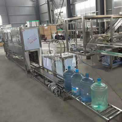 Płukanie gorącą wodą alkaliczną Linia do napełniania o pojemności 120 litrów BPH dostawca