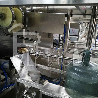 120BPH 5 galonów 18,9 l wody pitnej Maszyna do napełniania wodą mineralną Linia do napełniania wodą butelkowaną dostawca